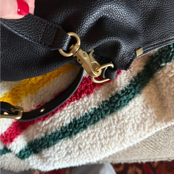 Black  Shoulder Bag with Gold hardware - Picture 3 of 4